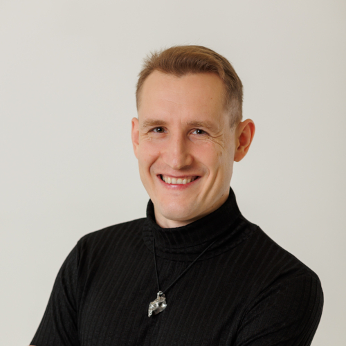 Александр Елизаров